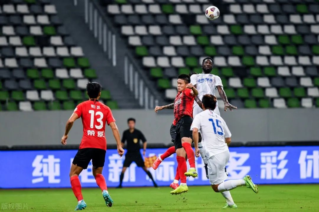 多米体育官网登录-今晚上海海港调整名单以备欧篮联，外线爆发环节打磨，目标明确，赛季目标并未改变的简单介绍